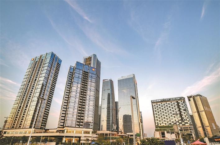 在常态化疫情防控中奋力跑出深圳先行示范区建设“加速度”