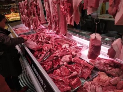 猪肉批发价格连续10周回落，生猪产能正在逐渐恢复