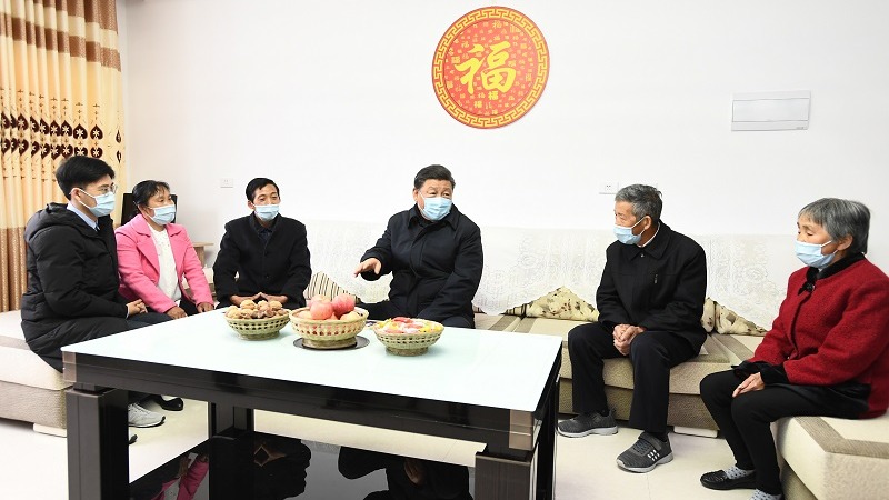 时政微纪录丨两会一年间 习近平和人民在一起