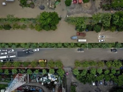 广州东莞雨量创“龙舟水”新纪录，周末雨水暂歇
