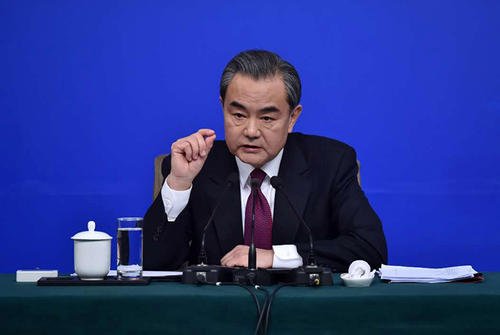 5月24日：人代会审议民法典草案，外交部长王毅答记者问