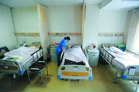 深圳养老机构“一床难求”？ 市民政局：深圳养老床位空置率较高