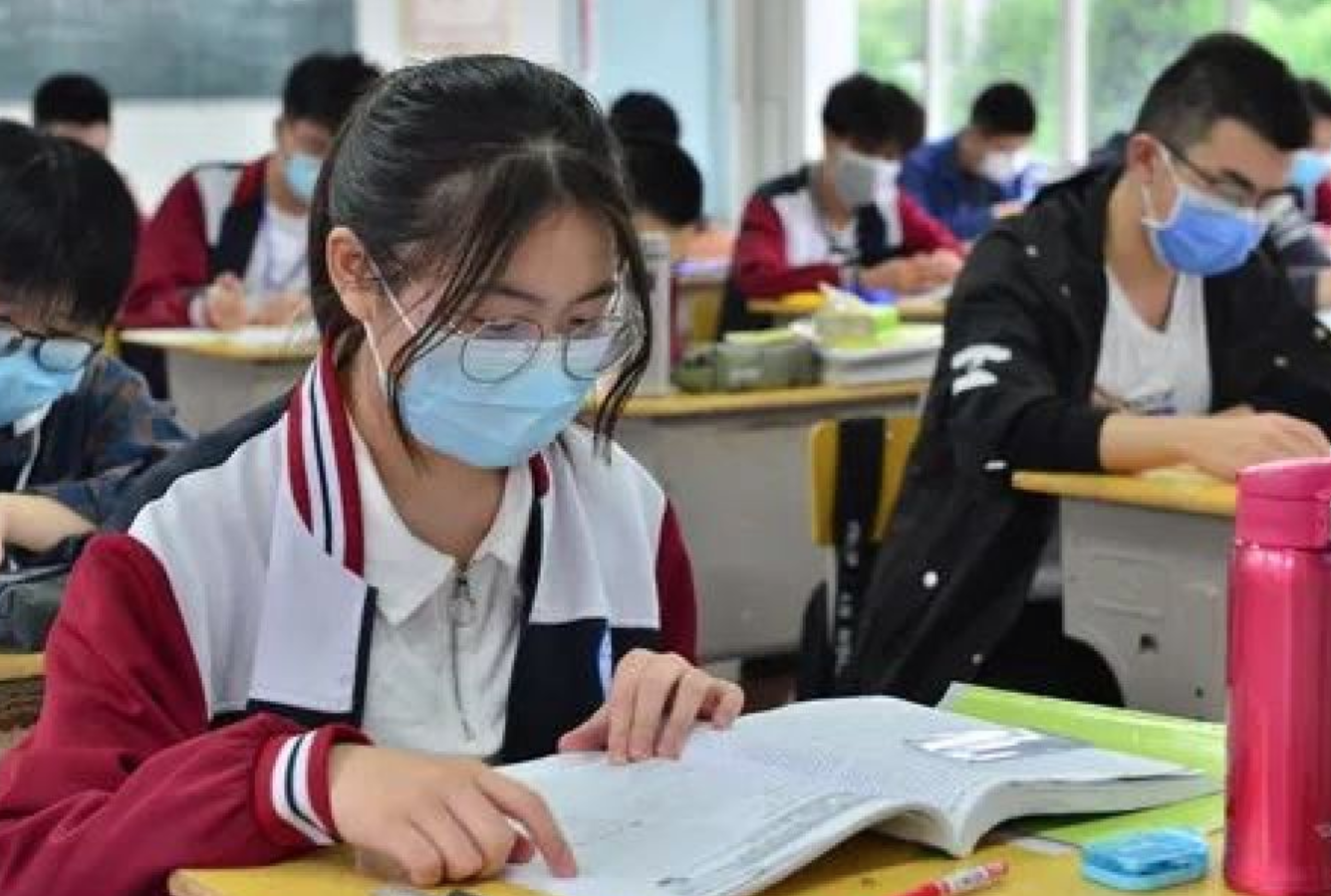 疫情打乱了中高考节奏，家长和孩子如何调适心理？