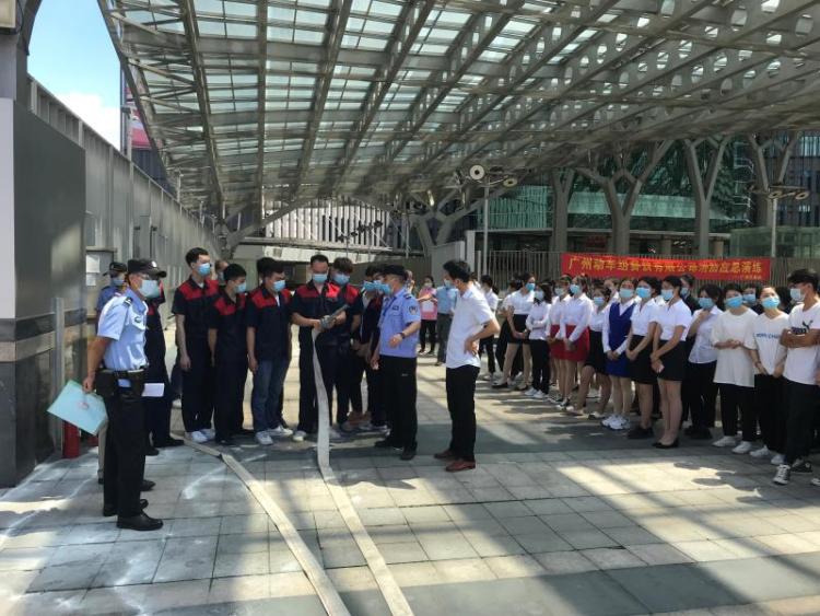夏季高温易发火灾 深铁警方大练兵提前防范