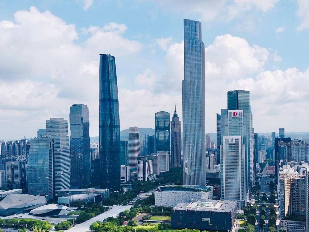 今天午后最高36℃，广州后天起有一次中雷雨过程