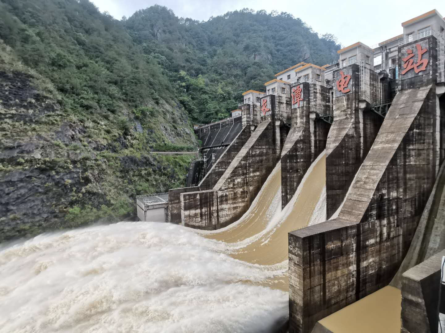 西江一号洪水洪峰9日凌晨进入广东