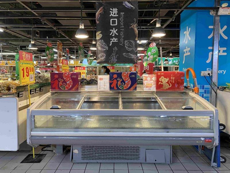 记者实地走访深圳多家商场：部分商家准备下架，在售三文鱼商家主动告知货源