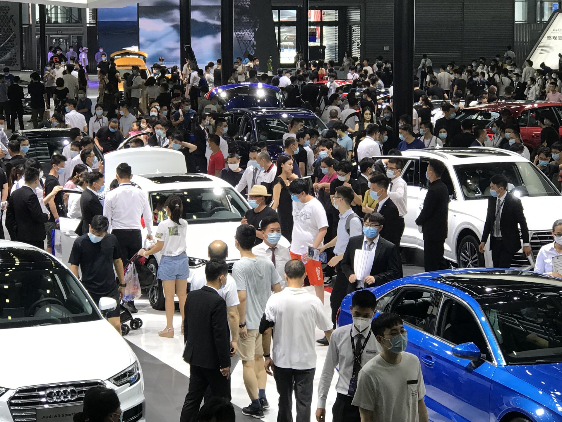 深圳首展开幕！2020粤港澳大湾区车展如期举行