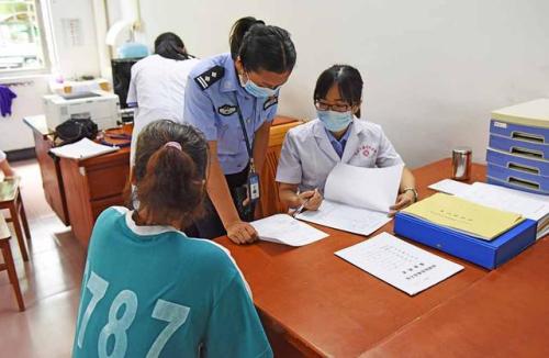 情绪管理、沟通技巧、房屋防水补漏 观澜街道戒毒人员职业技能系列培训圆满结束