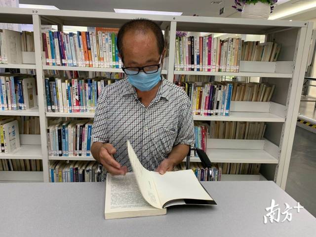 对话东莞图书馆留言农民工：希望能继续留在东莞读书