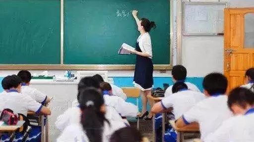 内蒙古基本实现中小学教师工资不低于公务员平均工资