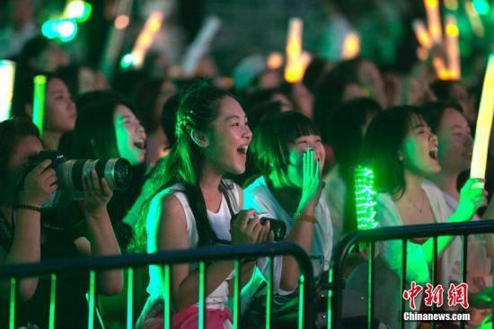 “你一票我一票”背后 粉丝集资为何总摊上糊涂账？
