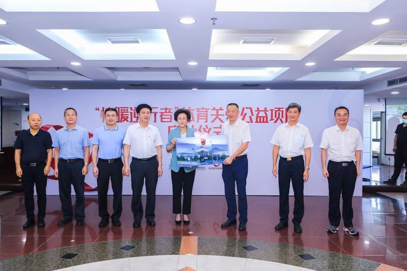 （重）“情暖逆行者”体育关爱公益项目今日启动 抗疫医务人员将获赠“体育大礼包”