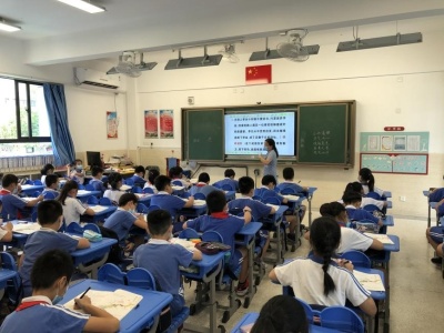 为青少年“擦亮”双眼，深圳推动教室照明卫生环境改善