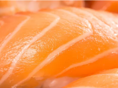 法国多家超市下架三文鱼：遭李斯特菌感染，食用后发烧头疼