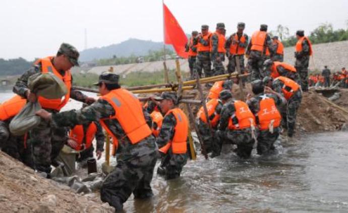 国家防总启动防汛Ⅳ级应急响应，派工作组分赴湖南湖北和安徽