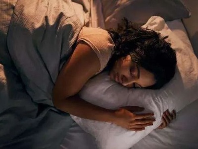 75%的人睡眠缺乏，多睡一个小时真的很重要吗？