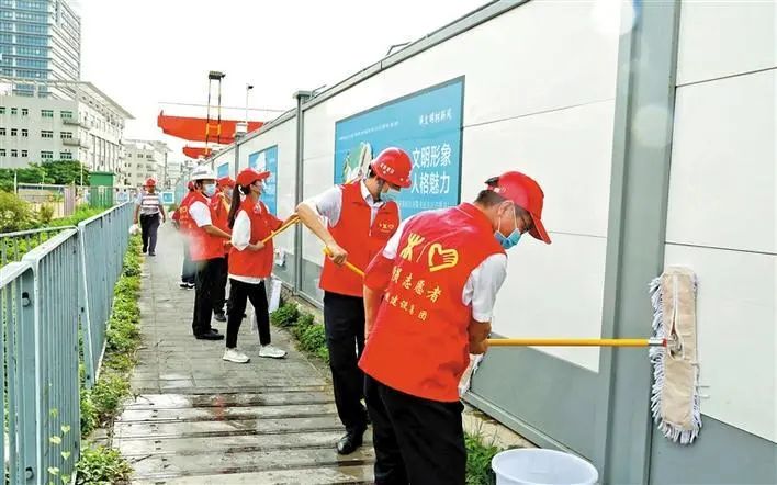 深铁建设集团丨开展党建共建“夏日送清凉 温暖在人心”活动