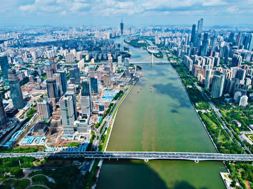 高考期间广东以晴热天气为主，广州午后有阵雨
