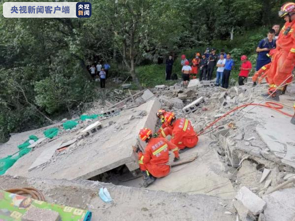 贵阳市观山湖区一民房垮塌致3死2伤，事故原因正调查