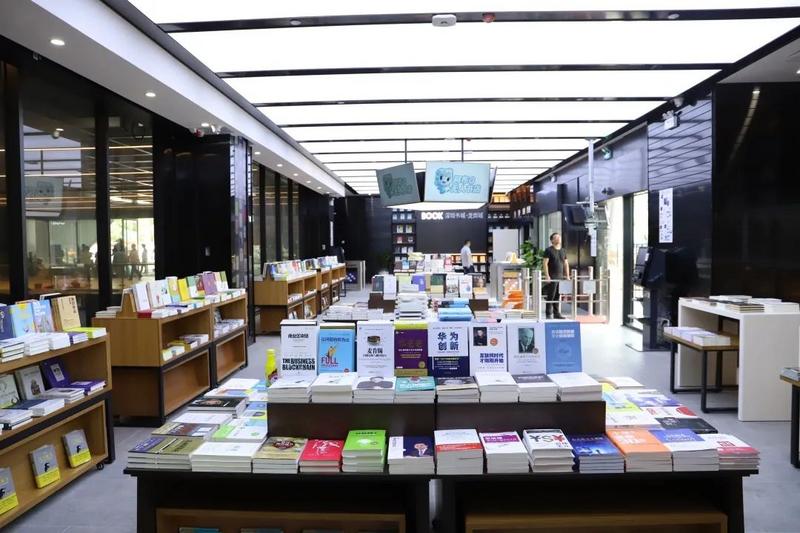市集活动、名师讲座，龙岗书城创造夏日休闲好去处