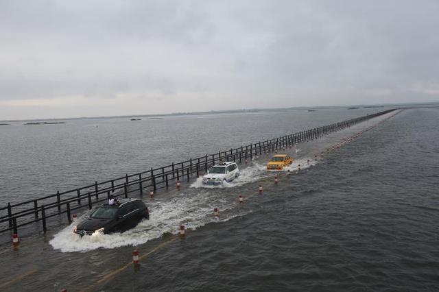 鄱阳湖水位今年首次超警：达到19.18米并预计将持续上涨