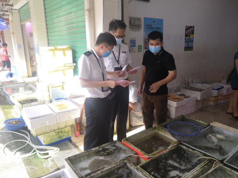 深圳市监部门紧急排查“长江鱼”“进口冻白虾” 