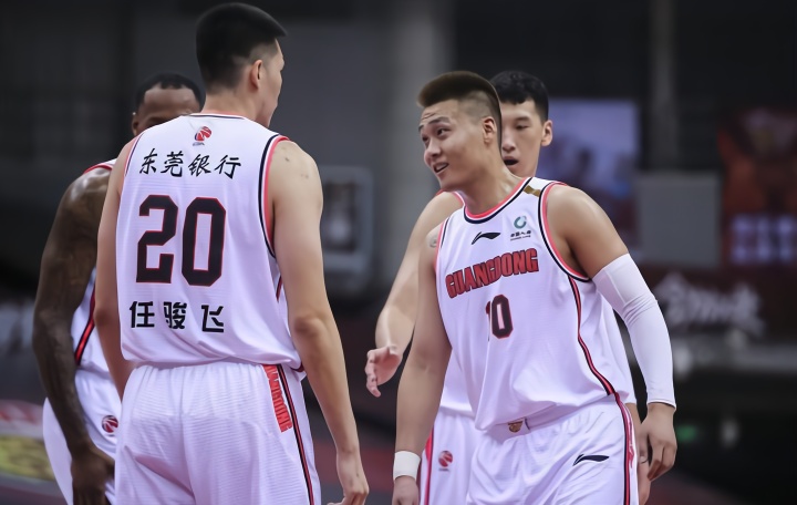 队史第13次！广东男篮锁定本赛季常规赛冠军