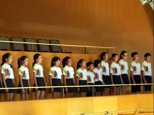 久违的歌声响起，深圳音乐厅飞越彩虹多民族童声合唱团登台！