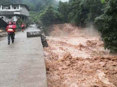 中国气象局启动重大气象灾害暴雨三级应急响应