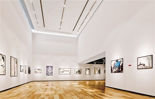看展｜“不期而遇”、“行为的痕迹”将延长展期至8月