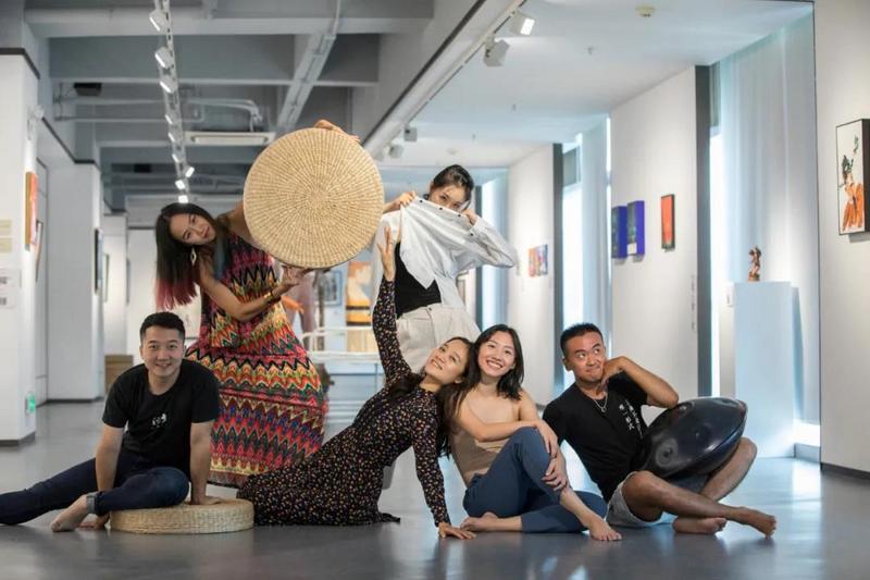看展、参与表演、买文创产品，首届谷雨艺术节“城市梦想”主题展等你来