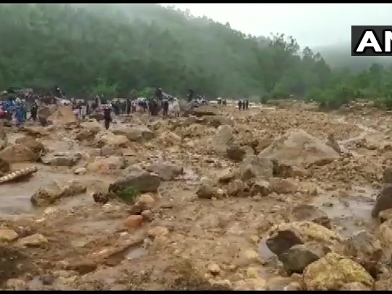 印度喀拉拉邦发生大规模山体滑坡，已致14死57失踪