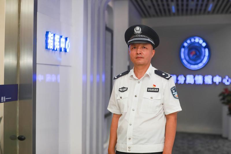 罗警记忆｜深圳警队第一个“一等功”获得者陈志华： 三十八载从警生涯，那份勇敢从未改变