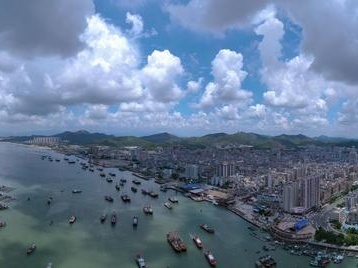 深汕携手保护粤东海洋生态，汕尾数百渔船庆祝“开渔”