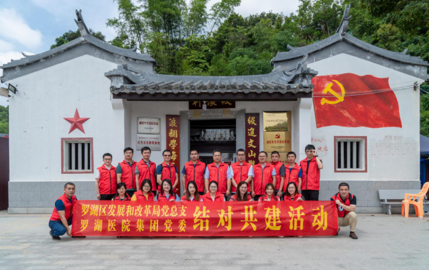 聚力做好“双报到四服务”，用心用情解难题