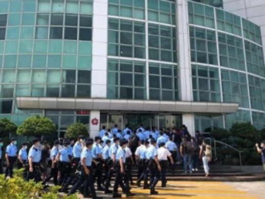 香港保安局：警方搜查申请及行动完全合法合理