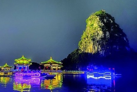 肇庆市星湖景区发力夜经济推出两大项目：璀璨水月夜 星湖国潮风