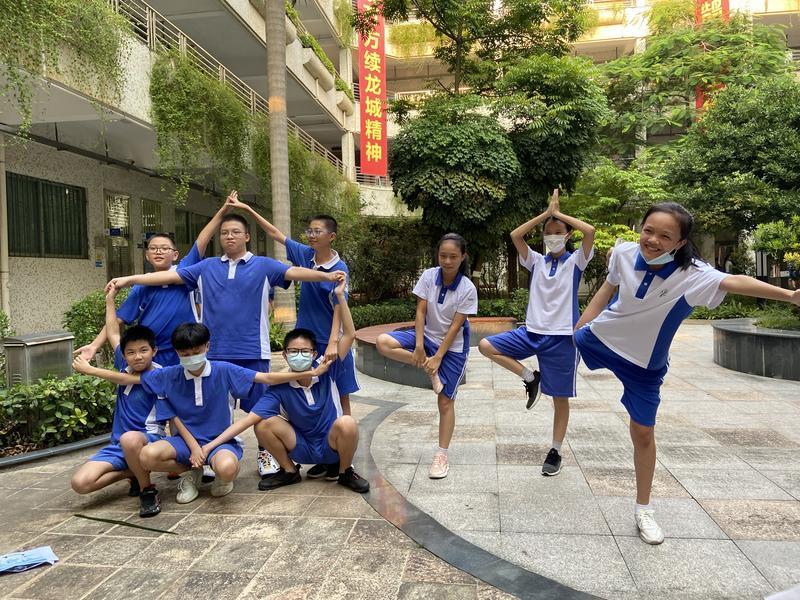 这波操作让孩子更快适应新环境！龙岗团区委联合龙城初级中学开展定向越野活动