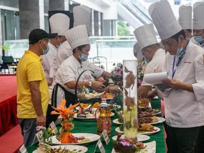 中山88名大厨现场过招，竞逐中式烹调师技能大赛