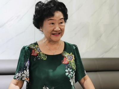 72岁的中国服装设计师陈娟：“让中国成为服装强国是我一生的追求！”