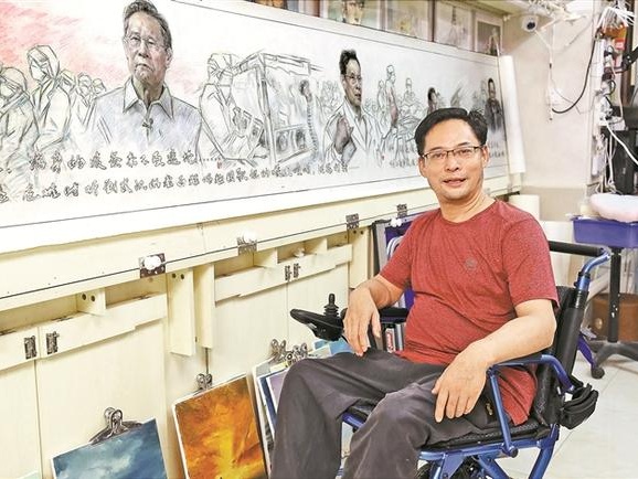 深圳画家40天不舍昼夜绘就 142米素描抗疫长卷《中国抗疫画卷》获世界纪录认证