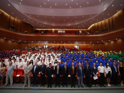 深圳北理莫斯科大学举行2020年开学典礼