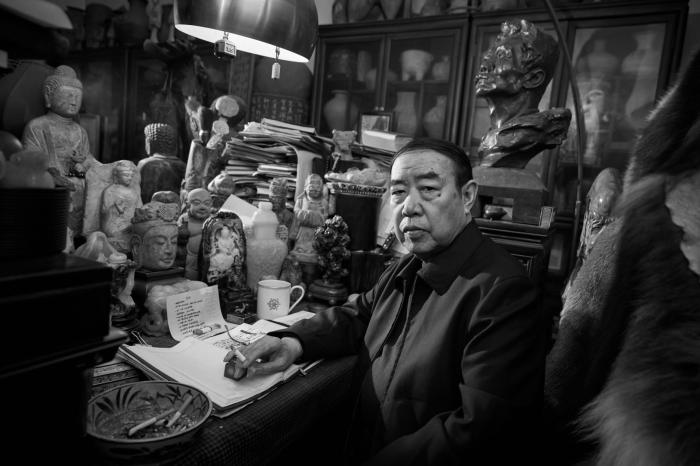 贾平凹写出长篇小说“双黄蛋” 讲了什么故事？