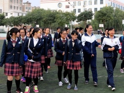 上海为中小学配法治副校长，参与校园欺凌治理