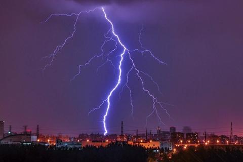 深圳取消分区暴雨预警 雷电预警仍在生效中！