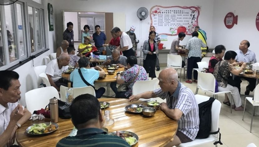 “好孕妈妈”专窗，定期体检……这些食堂温暖又健康