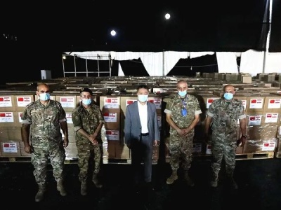 中国驻黎巴嫩使馆向贝鲁特港爆炸受灾贫困家庭捐赠“食品包”