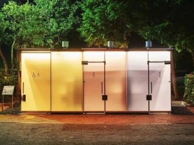 透明的公厕你敢上吗？东京另类厕所成网红打卡点