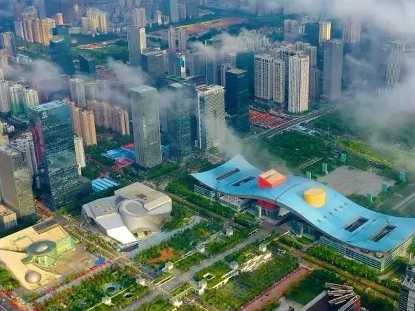 从“世界工厂”到“设计之都”——文化力赋能“深圳制造”
